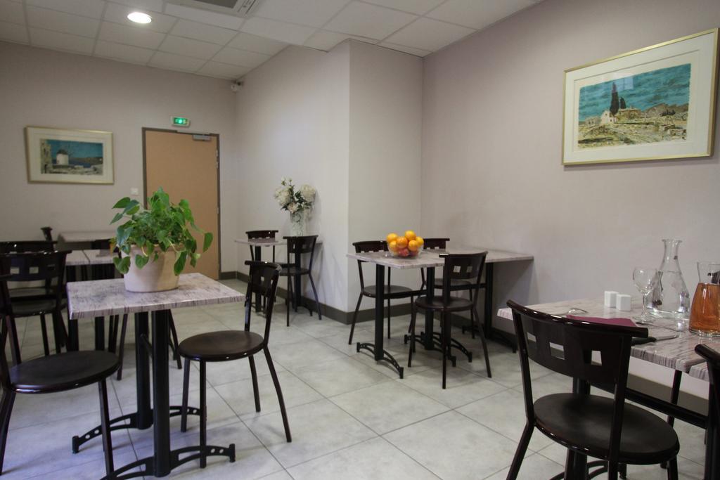 Le Provençal Hotel Tarascon Quarto foto